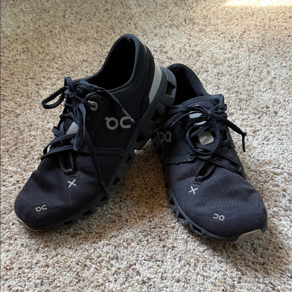 On Running Womens Black and Gray Athletic Shoes